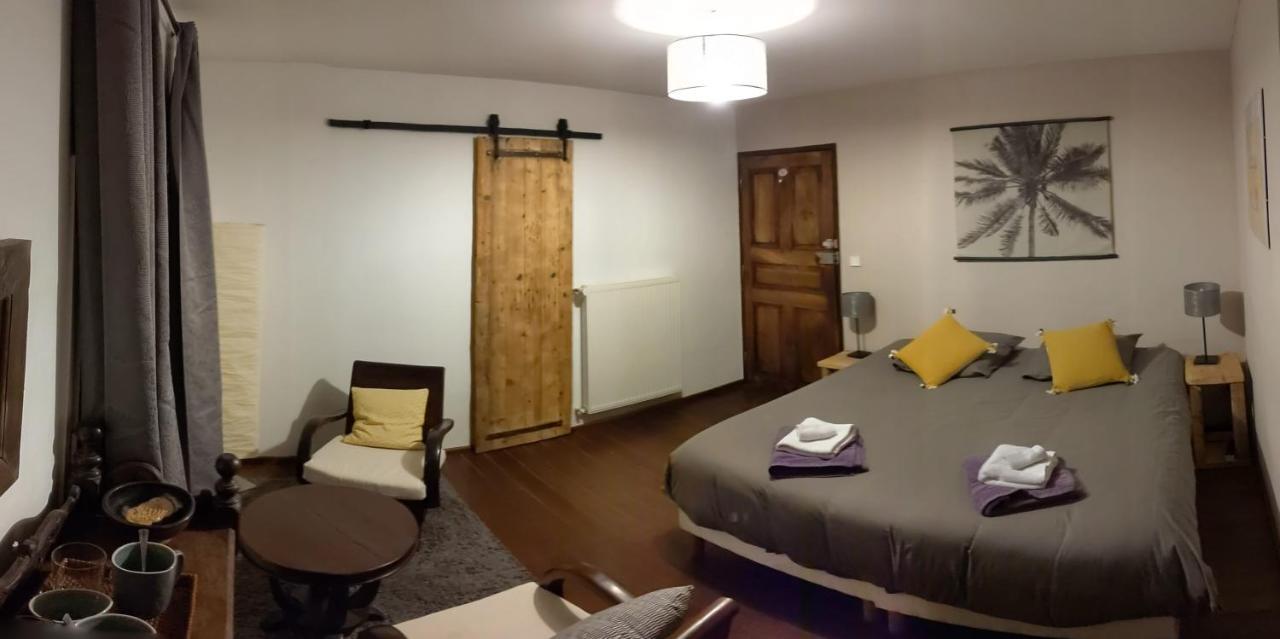 Le Val D'Ailleurs Bed & Breakfast Jausiers Bagian luar foto