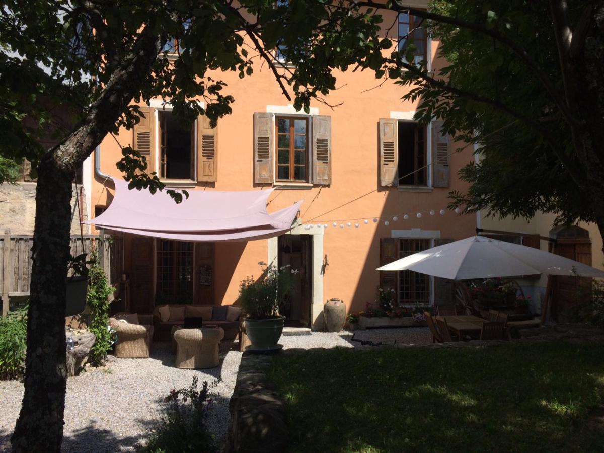 Le Val D'Ailleurs Bed & Breakfast Jausiers Bagian luar foto