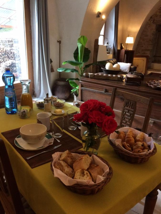 Le Val D'Ailleurs Bed & Breakfast Jausiers Bagian luar foto